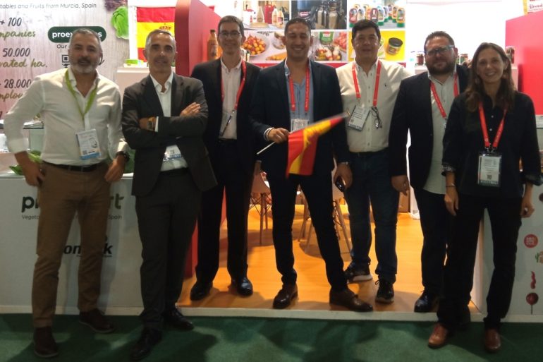 35e3240b 83ea 4bce 8b06 076fc81ab639 bike with yellow wall min 2 1