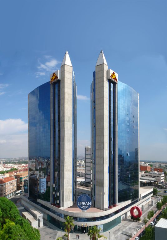 Edificio Urban Center de Grupo Fuertes