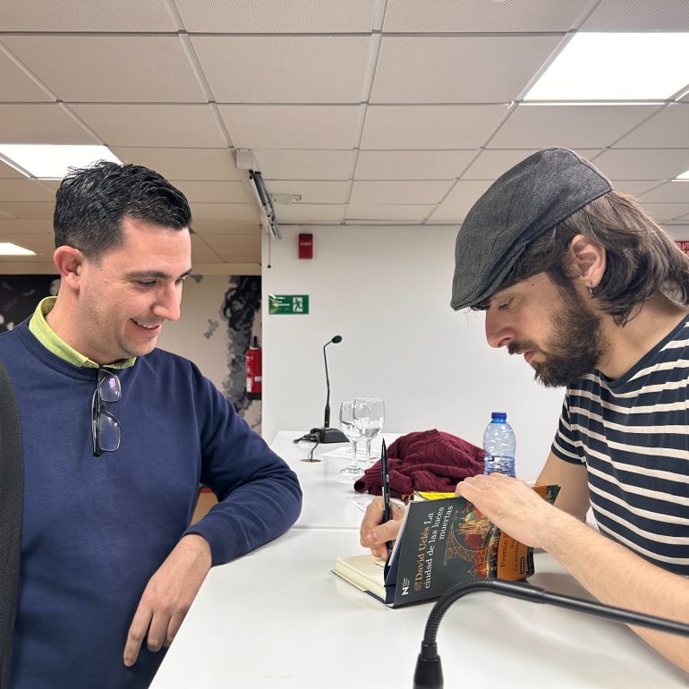 f1cb37f8263ee78674301728e1e71a31 XXL